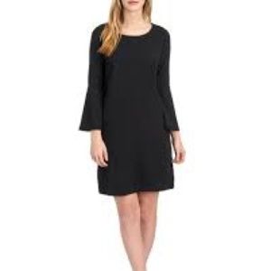 Black solid bell sleeve dress - Size M